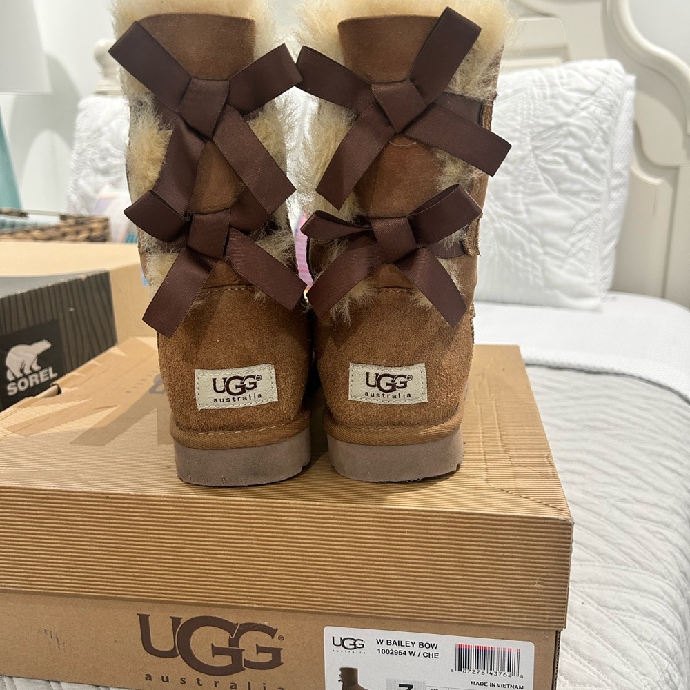 UGG Chestnut Sheepskin Bailey Bow Boots with Dark Bows